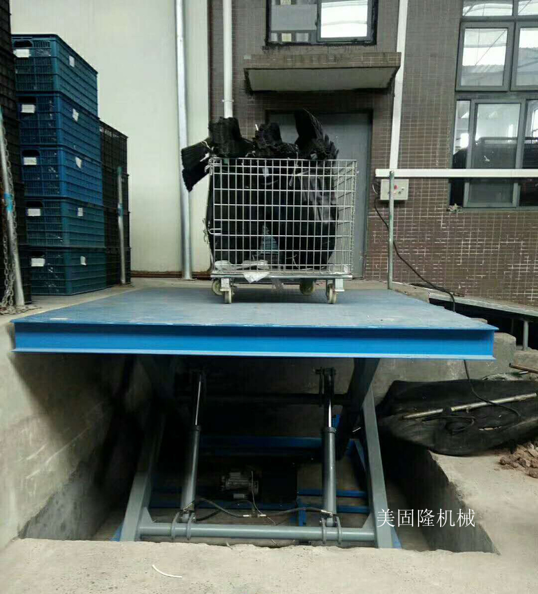 乌鲁木齐固定式升降货梯厂家