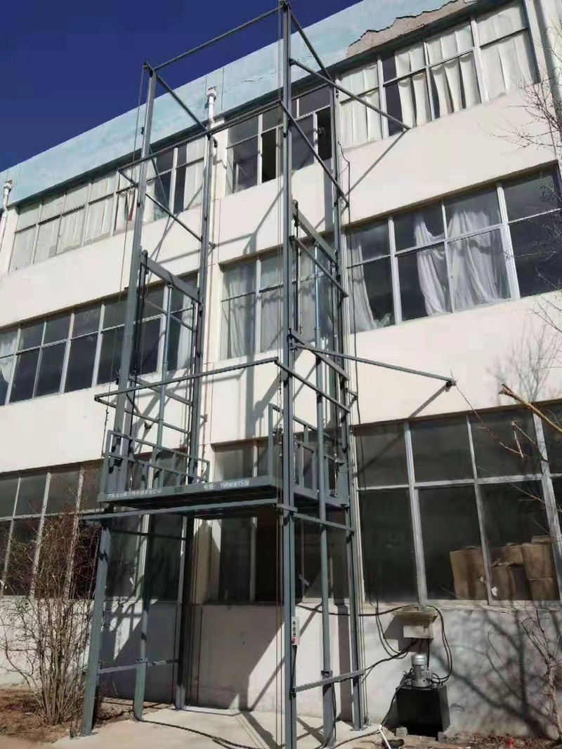 乌鲁木齐室外贴墙货梯